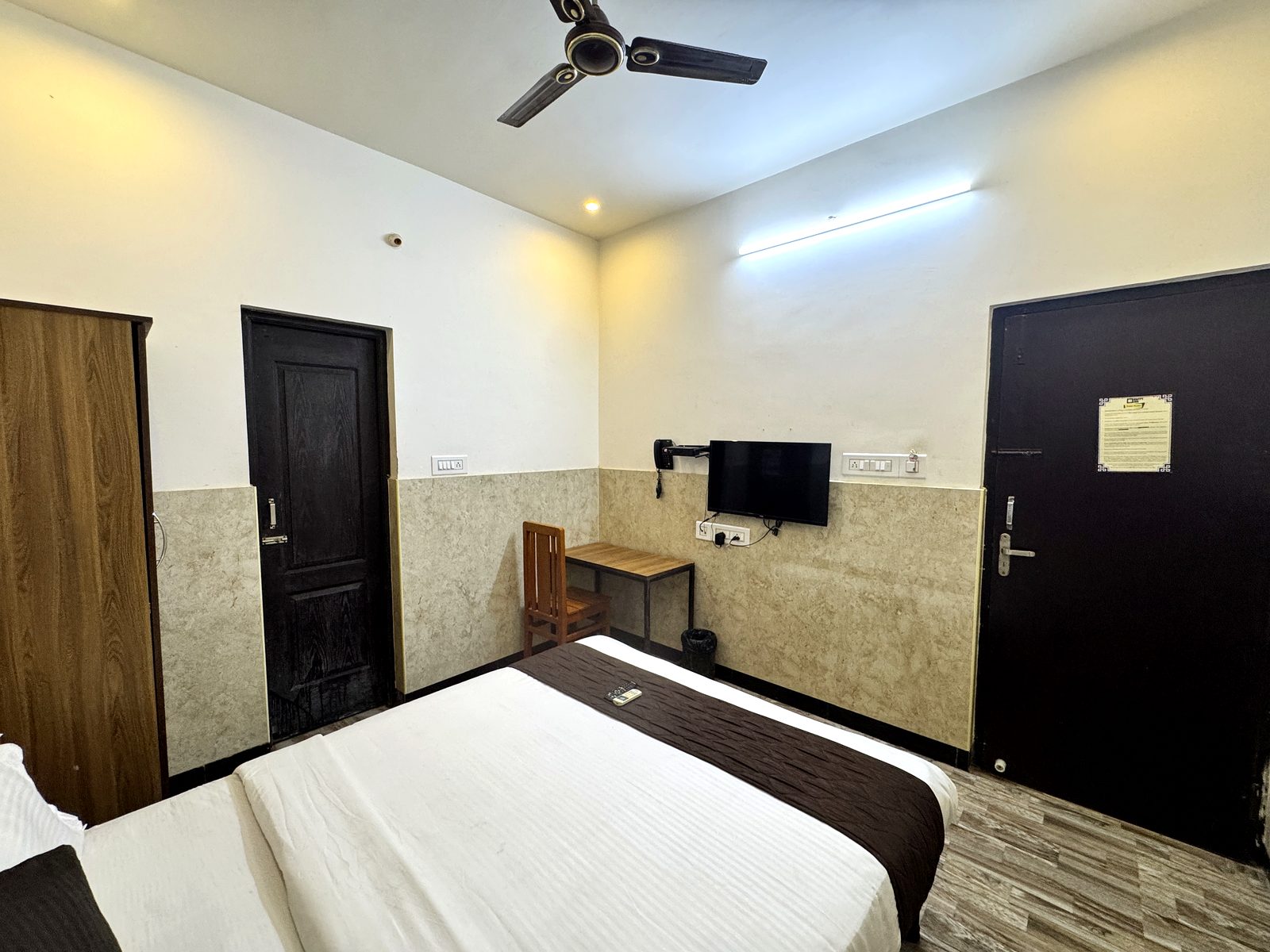 Non-AC Double Room at Hotel Happy Inn